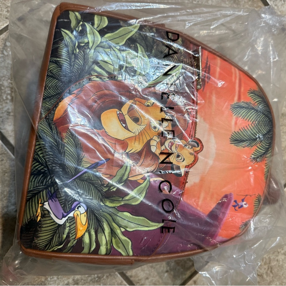 NWT Danielle Nicole Lion King Backpack - Picture 7 of 8